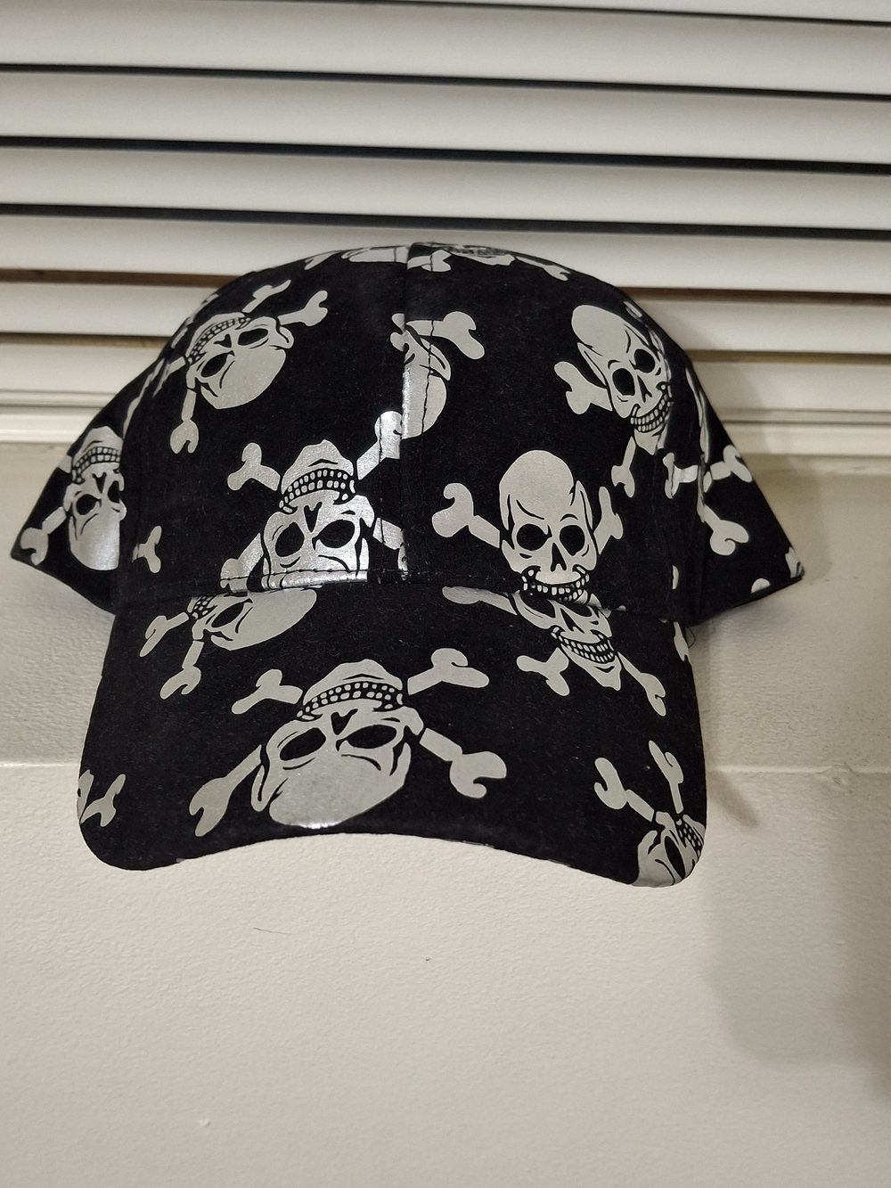 Skull Print Black Baseball Cap - Unbranded